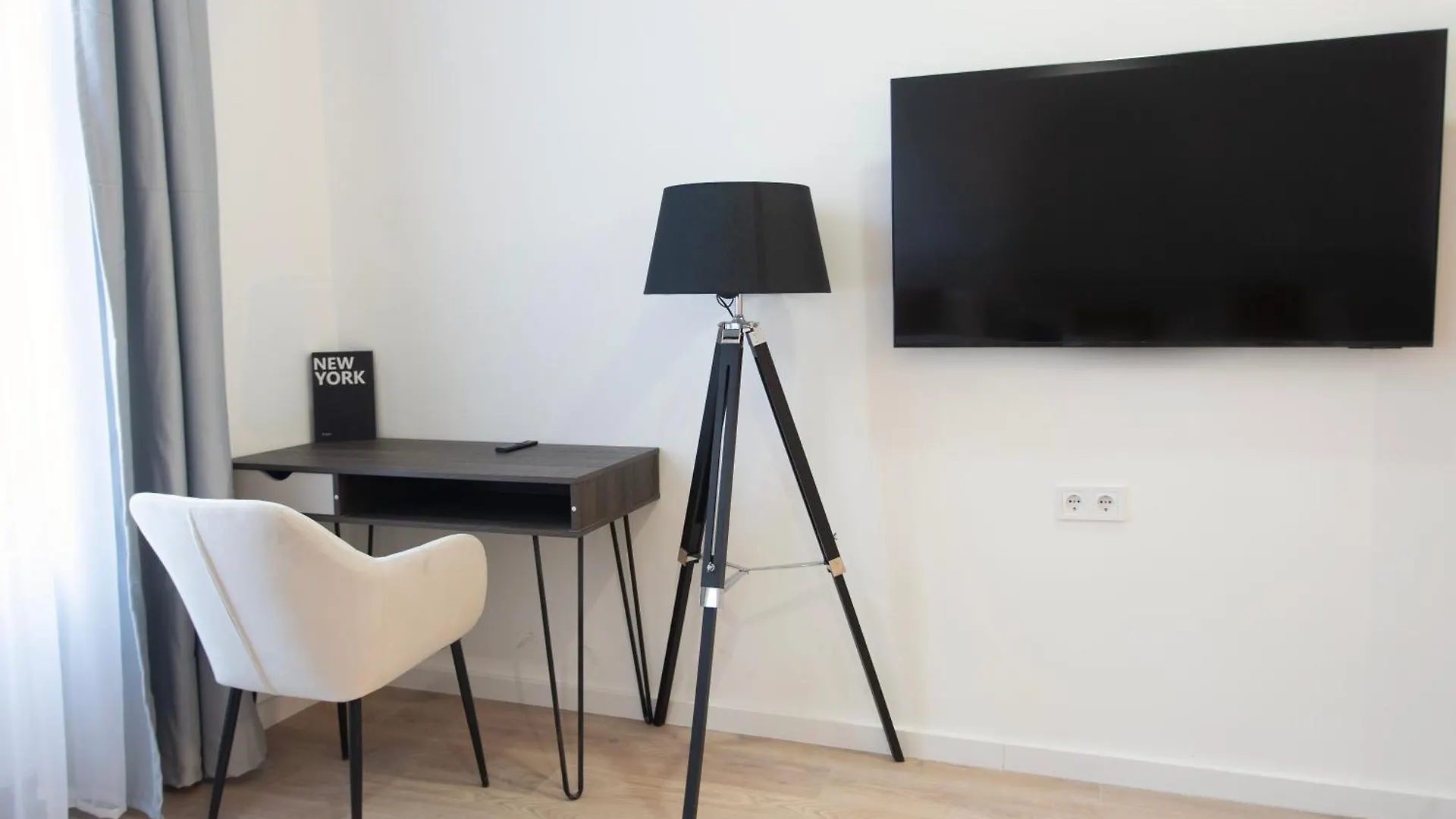 Artsy Central Elizabeth Boulevard Suites Budapest 0*,